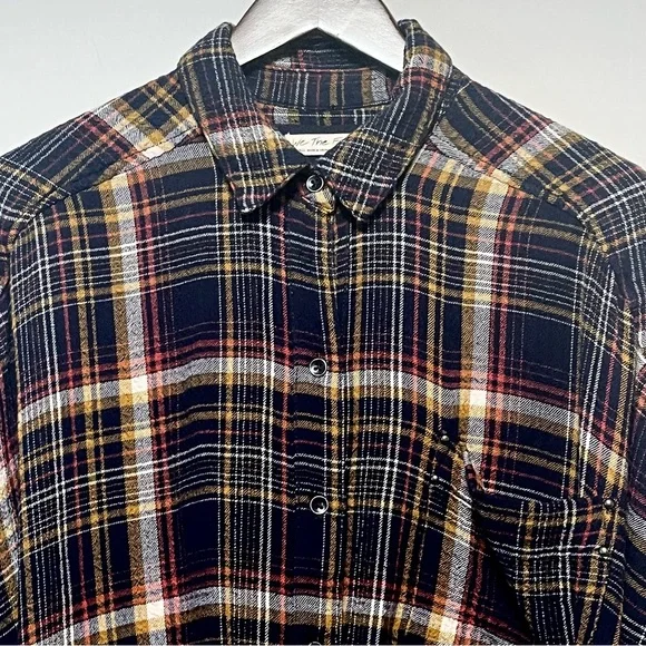 WE THE FREE PEOPLE Blue Plaid Flannel Shirt RIVETED Womens S Button Up Oversized - Picture 2 of 16